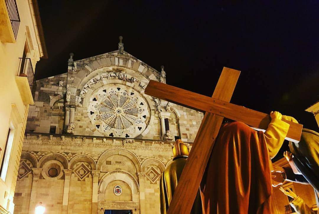 Alloggio Cattedrale Troia Екстериор снимка